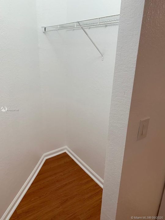 Recientemente alquilado: $1,800 (4 camas, 2 baños, 1592 Pies cuadrados)