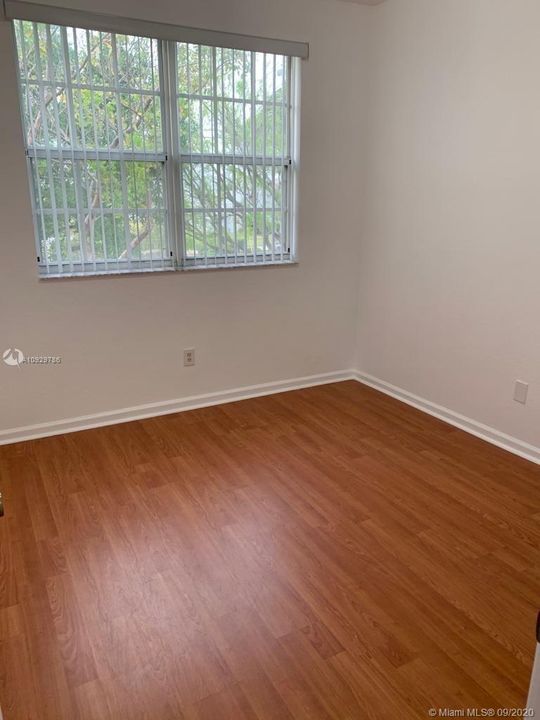 Recientemente alquilado: $1,800 (4 camas, 2 baños, 1592 Pies cuadrados)