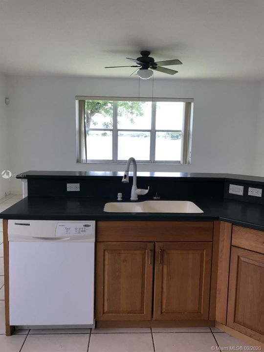 Recently Rented: $3,400 (5 beds, 3 baths, 2678 Square Feet)