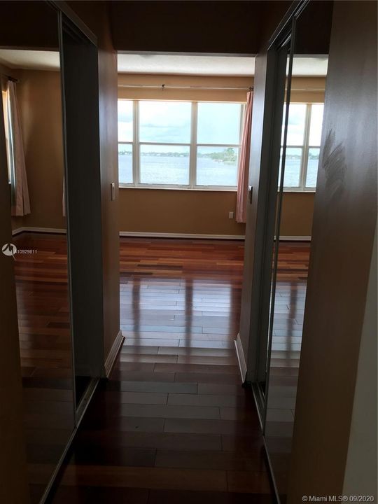 Recently Rented: $3,400 (5 beds, 3 baths, 2678 Square Feet)