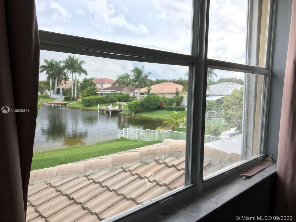 Recently Rented: $3,400 (5 beds, 3 baths, 2678 Square Feet)