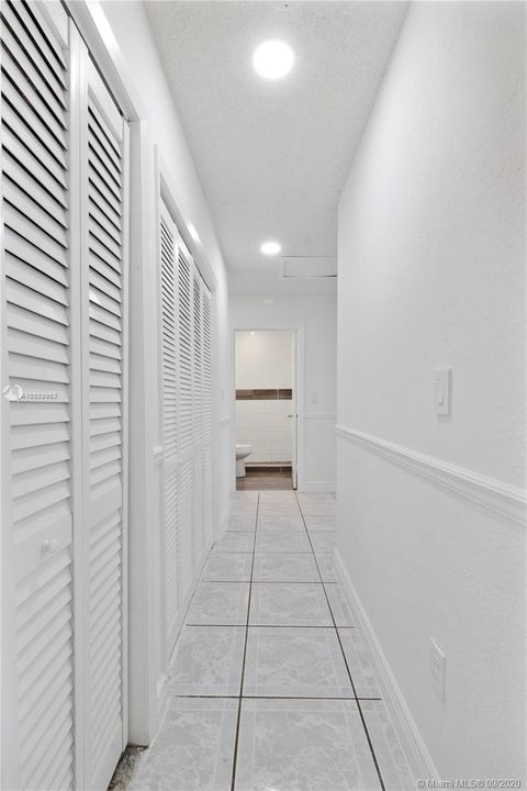 Recently Sold: $279,000 (4 beds, 2 baths, 1586 Square Feet)