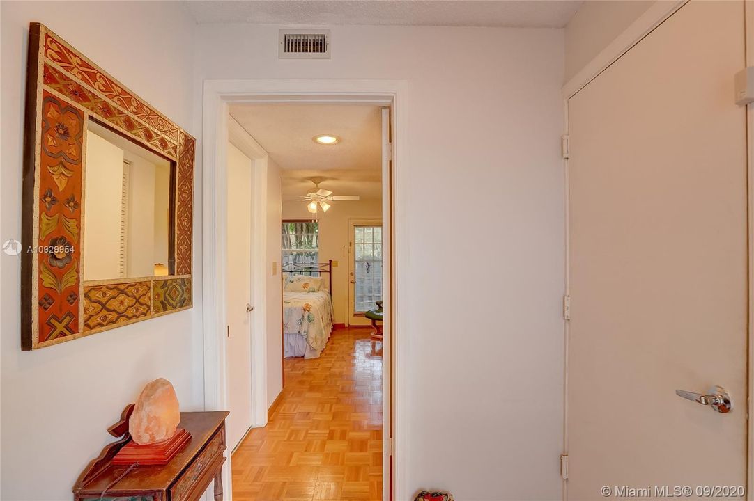 最近售出: $424,000 (3 贝兹, 3 浴室, 1448 平方英尺)