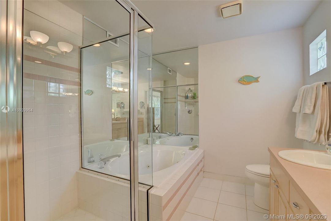 最近售出: $424,000 (3 贝兹, 3 浴室, 1448 平方英尺)