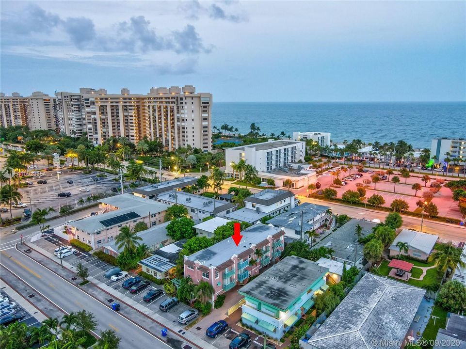 最近售出: $424,000 (3 贝兹, 3 浴室, 1448 平方英尺)