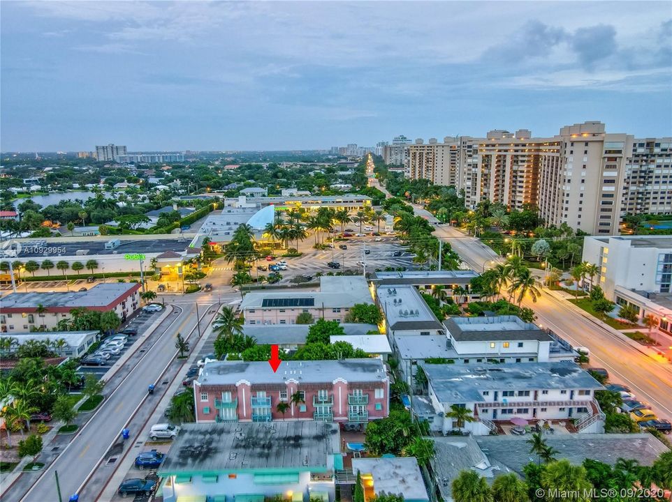 最近售出: $424,000 (3 贝兹, 3 浴室, 1448 平方英尺)