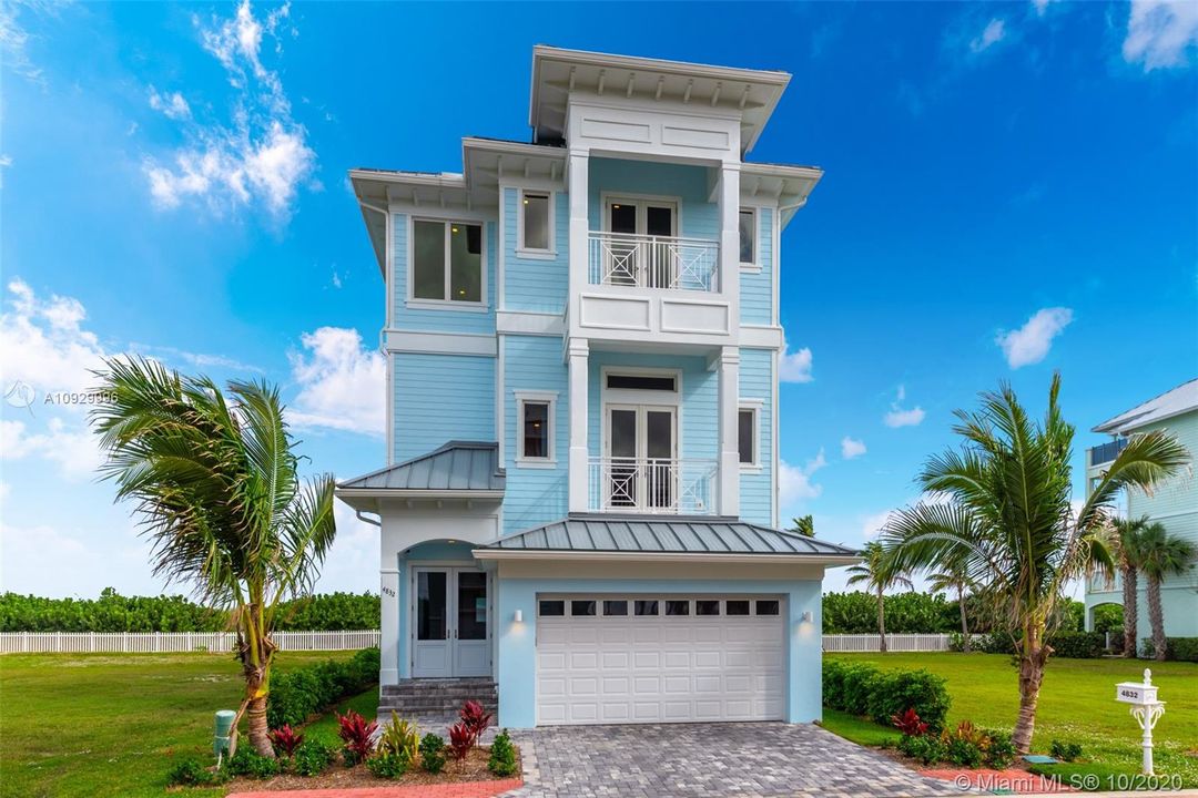 Recently Sold: $2,195,000 (4 beds, 5 baths, 4311 Square Feet)