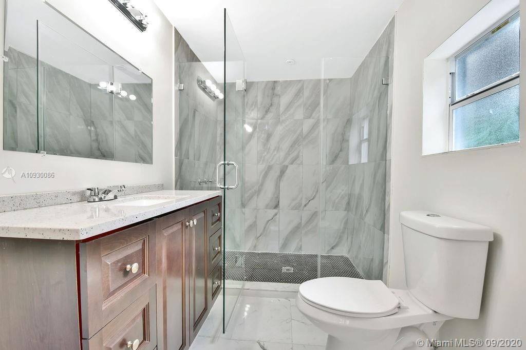 Recently Sold: $475,000 (4 beds, 3 baths, 1119 Square Feet)