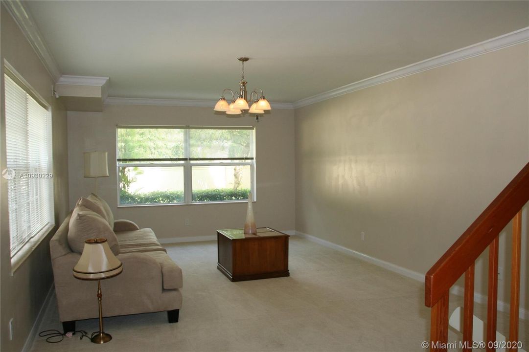 最近租的: $1,700 (2 贝兹, 2 浴室, 1374 平方英尺)