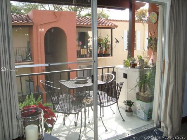 Recently Rented: $1,500 (2 beds, 2 baths, 955 Square Feet)