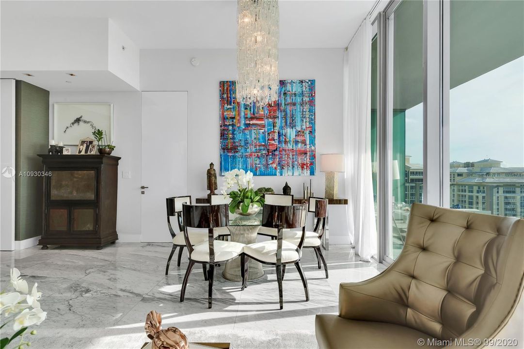 Recently Sold: $2,990,000 (3 beds, 4 baths, 1730 Square Feet)