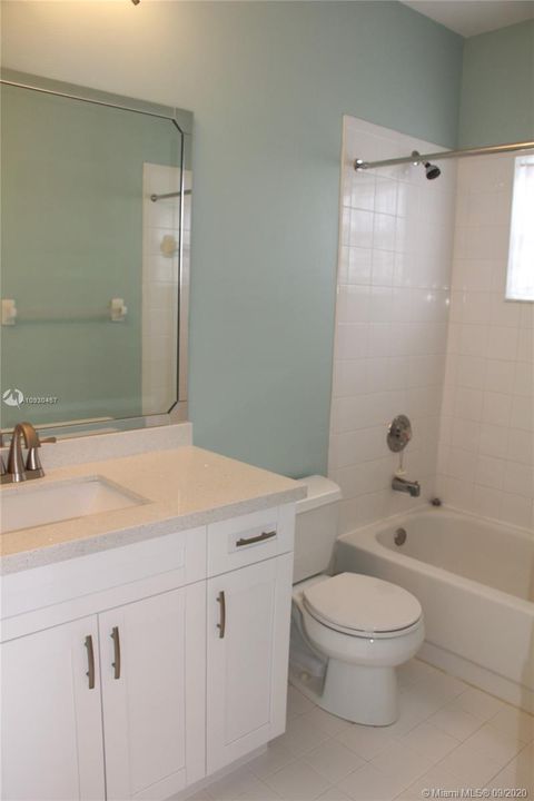 Recently Rented: $2,300 (2 beds, 2 baths, 1450 Square Feet)