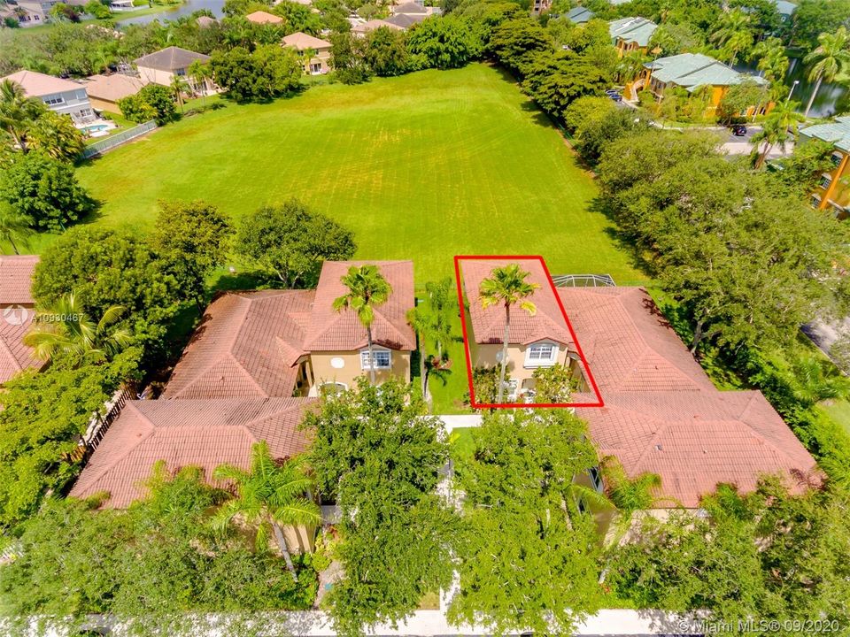 Recently Rented: $2,300 (2 beds, 2 baths, 1450 Square Feet)