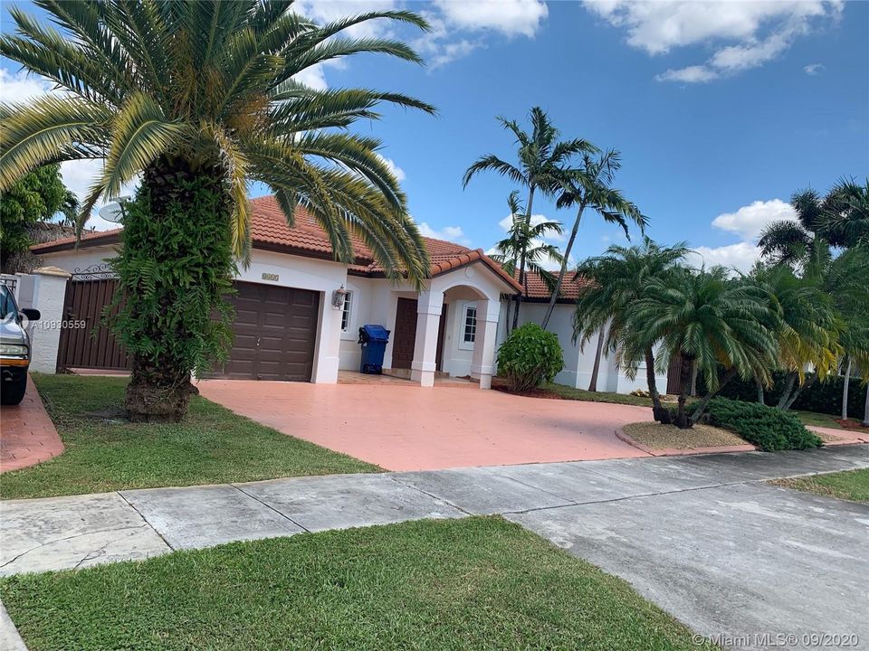 Recently Rented: $3,000 (4 beds, 2 baths, 2477 Square Feet)
