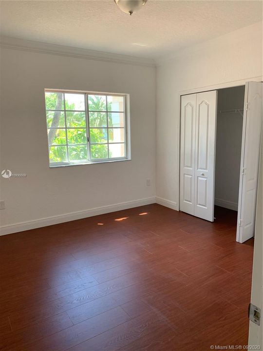 Recently Rented: $3,000 (4 beds, 2 baths, 2477 Square Feet)