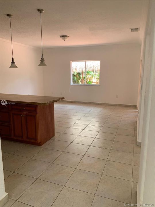Recently Rented: $3,000 (4 beds, 2 baths, 2477 Square Feet)