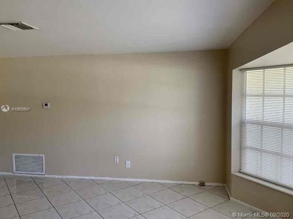 Недавно арендовано: $2,085 (3 спален, 2 ванн, 1492 Квадратных фут)