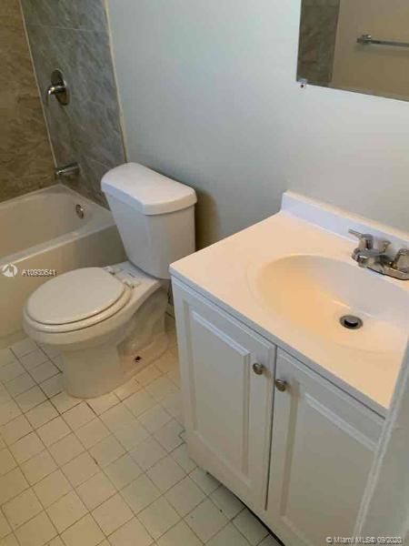 Недавно арендовано: $2,085 (3 спален, 2 ванн, 1492 Квадратных фут)