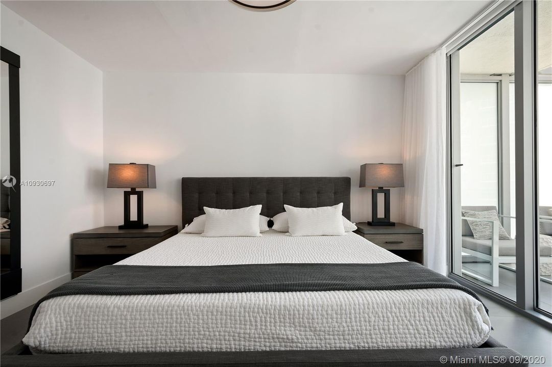Recientemente alquilado: $7,300 (3 camas, 3 baños, 1841 Pies cuadrados)