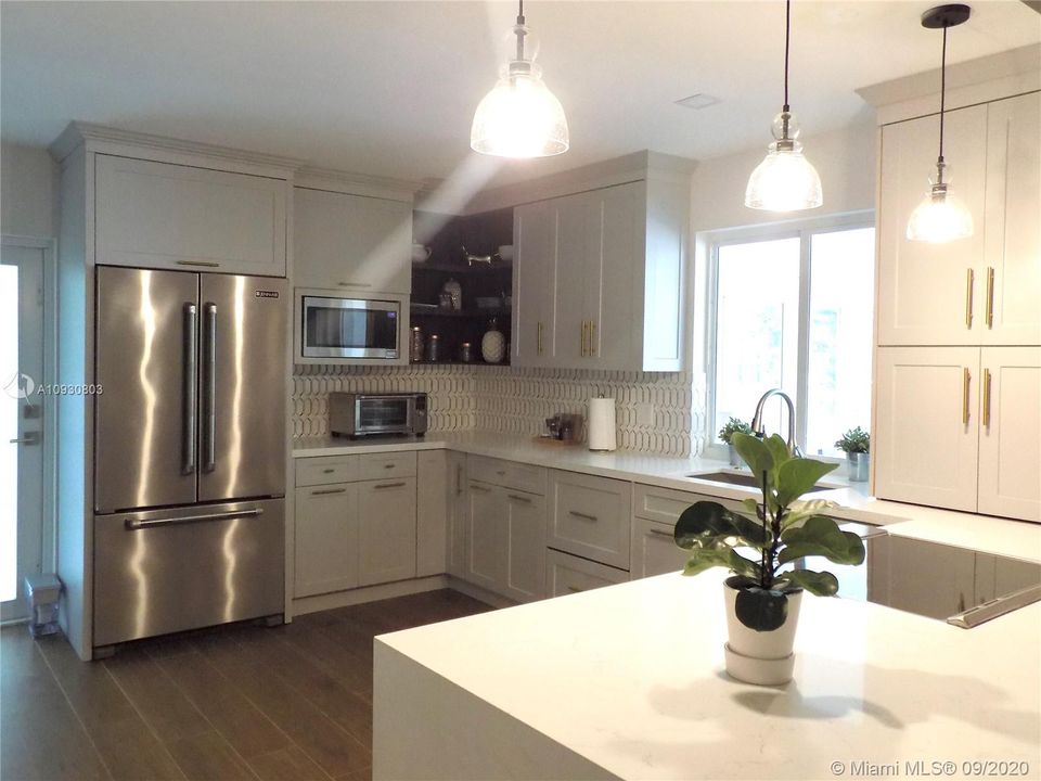 Recently Sold: $495,000 (3 beds, 2 baths, 1547 Square Feet)