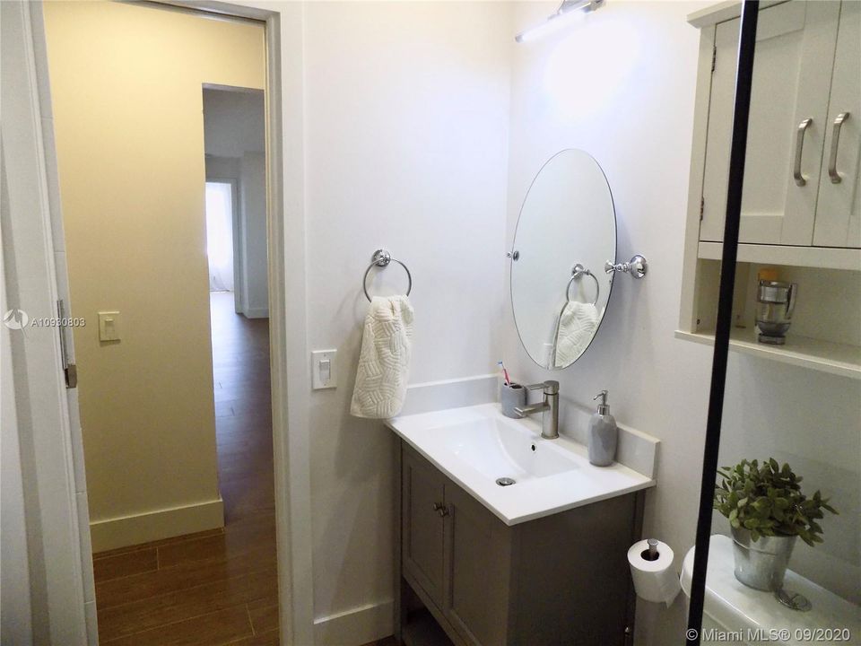Recently Sold: $495,000 (3 beds, 2 baths, 1547 Square Feet)