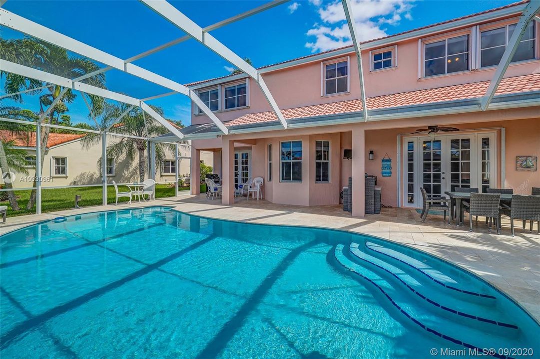 Recently Sold: $600,000 (5 beds, 3 baths, 2506 Square Feet)