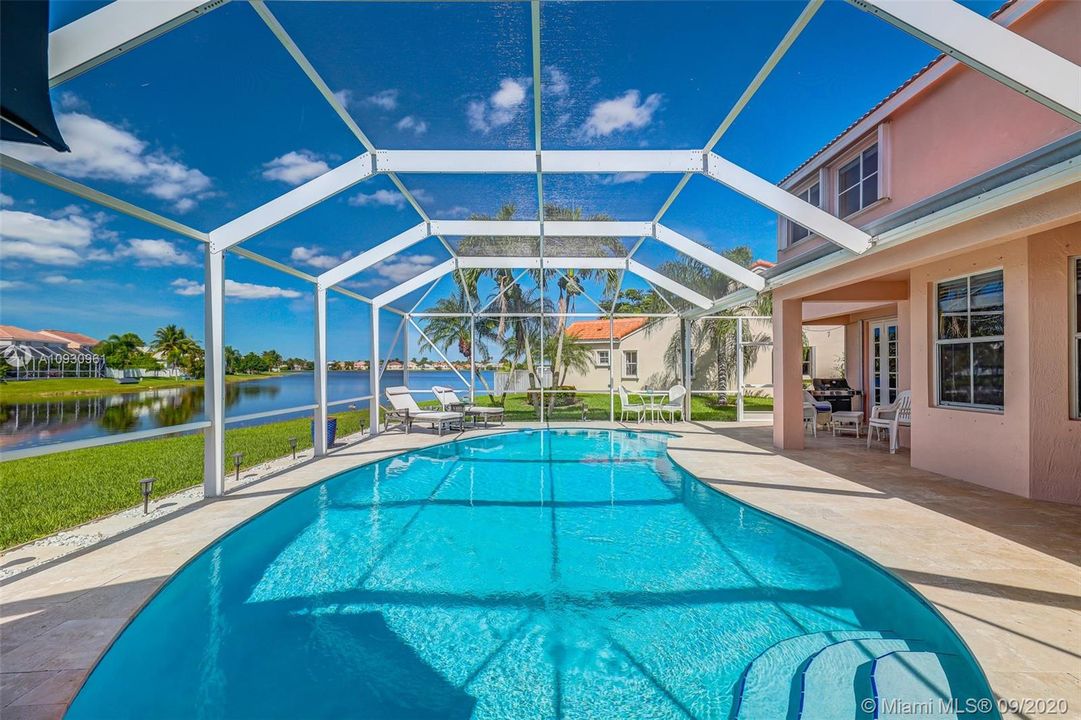 Recently Sold: $600,000 (5 beds, 3 baths, 2506 Square Feet)