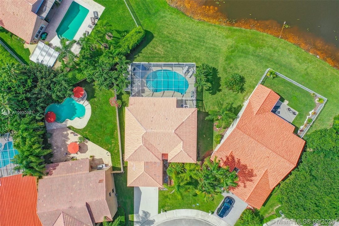 Recently Sold: $600,000 (5 beds, 3 baths, 2506 Square Feet)