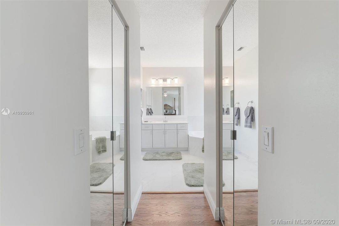 Recently Sold: $600,000 (5 beds, 3 baths, 2506 Square Feet)