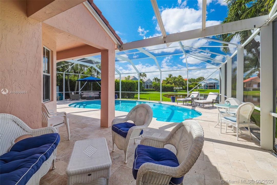 Recently Sold: $600,000 (5 beds, 3 baths, 2506 Square Feet)