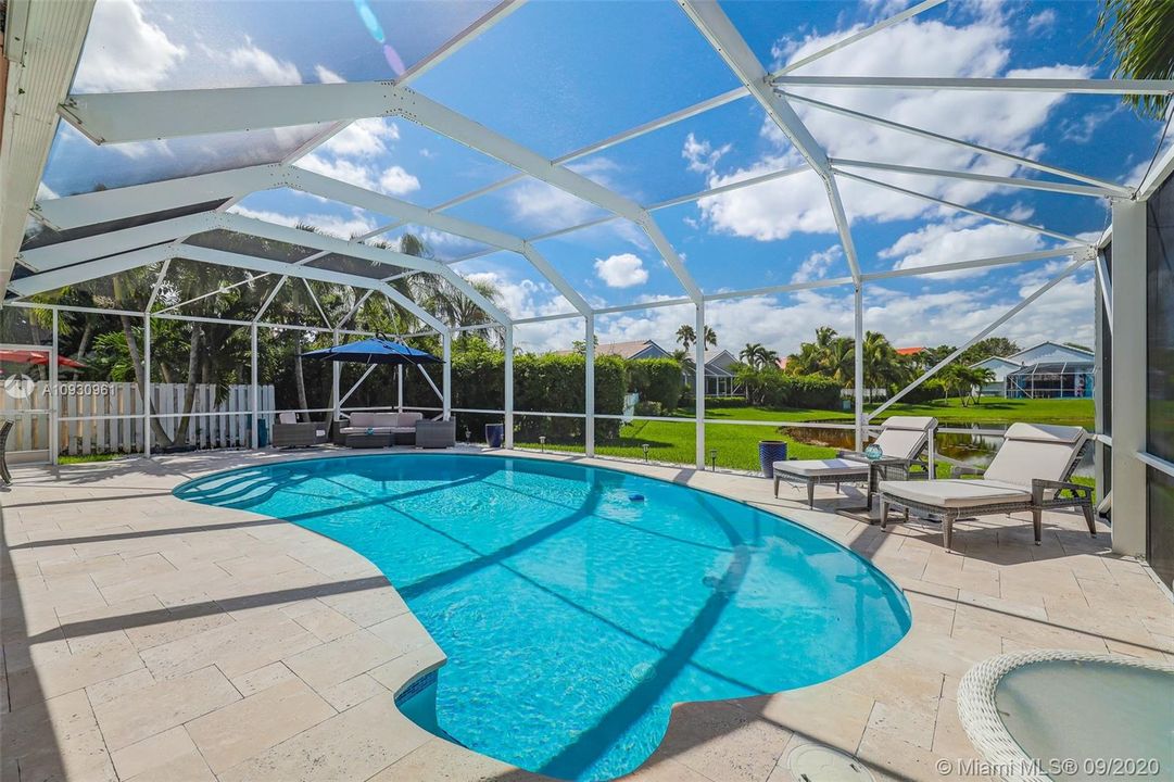 Recently Sold: $600,000 (5 beds, 3 baths, 2506 Square Feet)