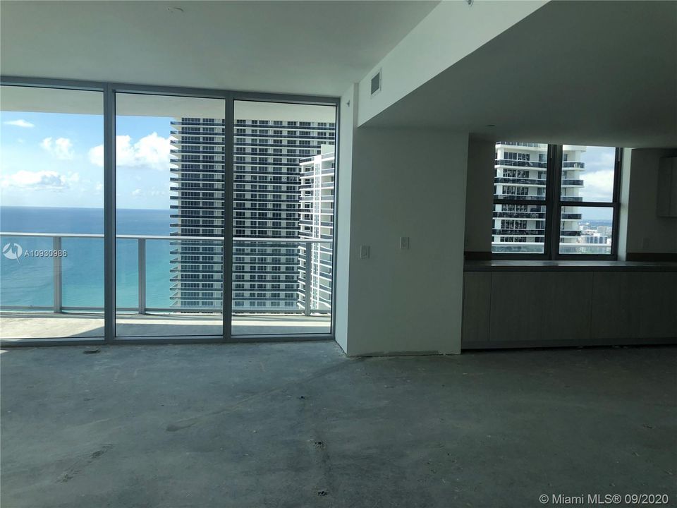 Recently Rented: $14,000 (5 beds, 5 baths, 2897 Square Feet)