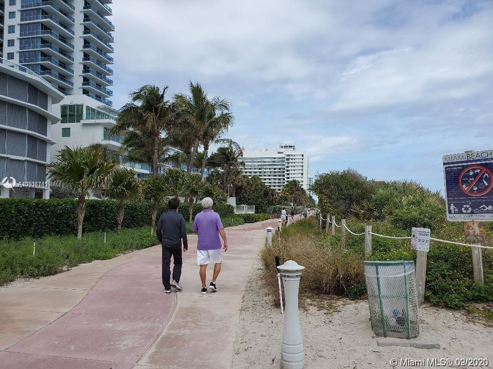 Recently Sold: $335,000 (1 beds, 1 baths, 1006 Square Feet)