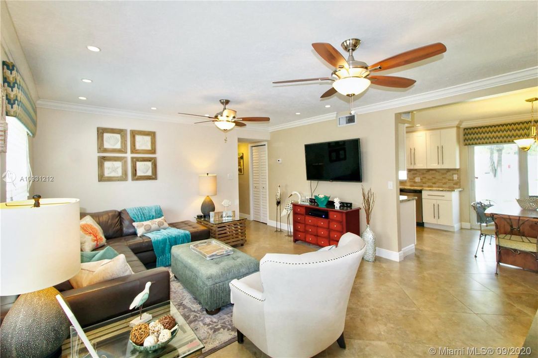 Vendido Recientemente: $299,000 (2 camas, 2 baños, 0 Pies cuadrados)