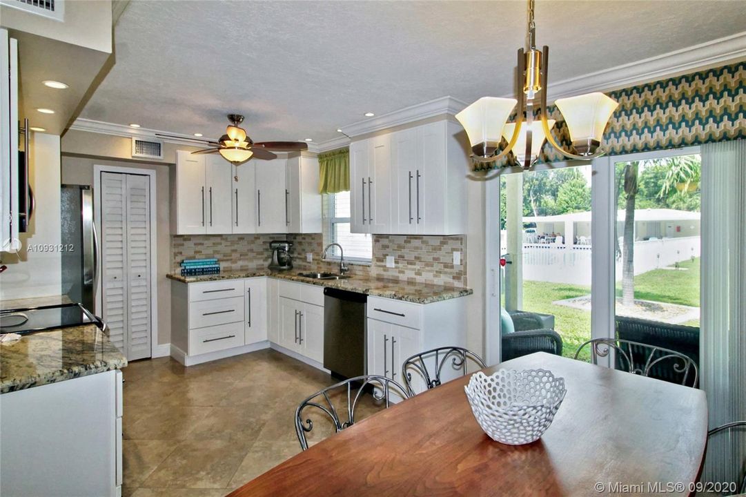 Vendido Recientemente: $299,000 (2 camas, 2 baños, 0 Pies cuadrados)