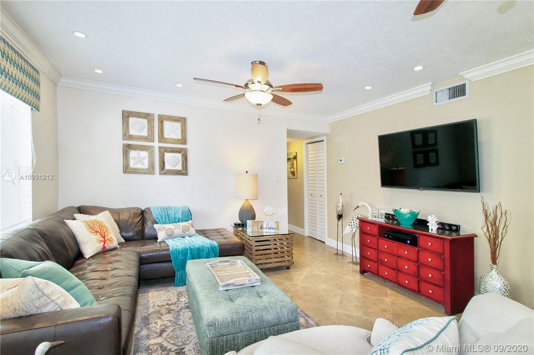 Vendido Recientemente: $299,000 (2 camas, 2 baños, 0 Pies cuadrados)