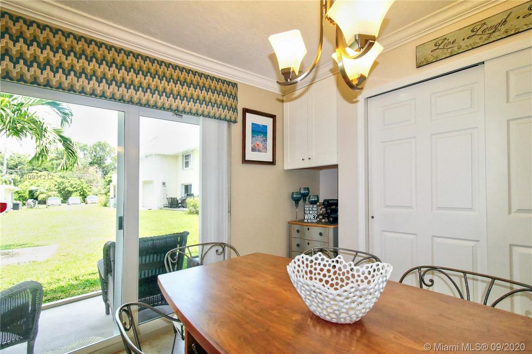 Vendido Recientemente: $299,000 (2 camas, 2 baños, 0 Pies cuadrados)