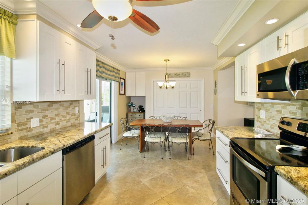 Vendido Recientemente: $299,000 (2 camas, 2 baños, 0 Pies cuadrados)