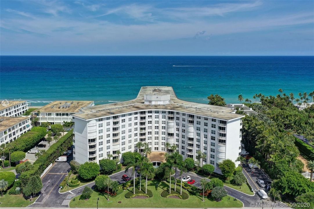 Recently Sold: $400,000 (2 beds, 2 baths, 1559 Square Feet)