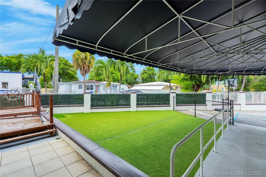 Vendido Recientemente: $1,350,000 (0 camas, 0 baños, 0 Pies cuadrados)
