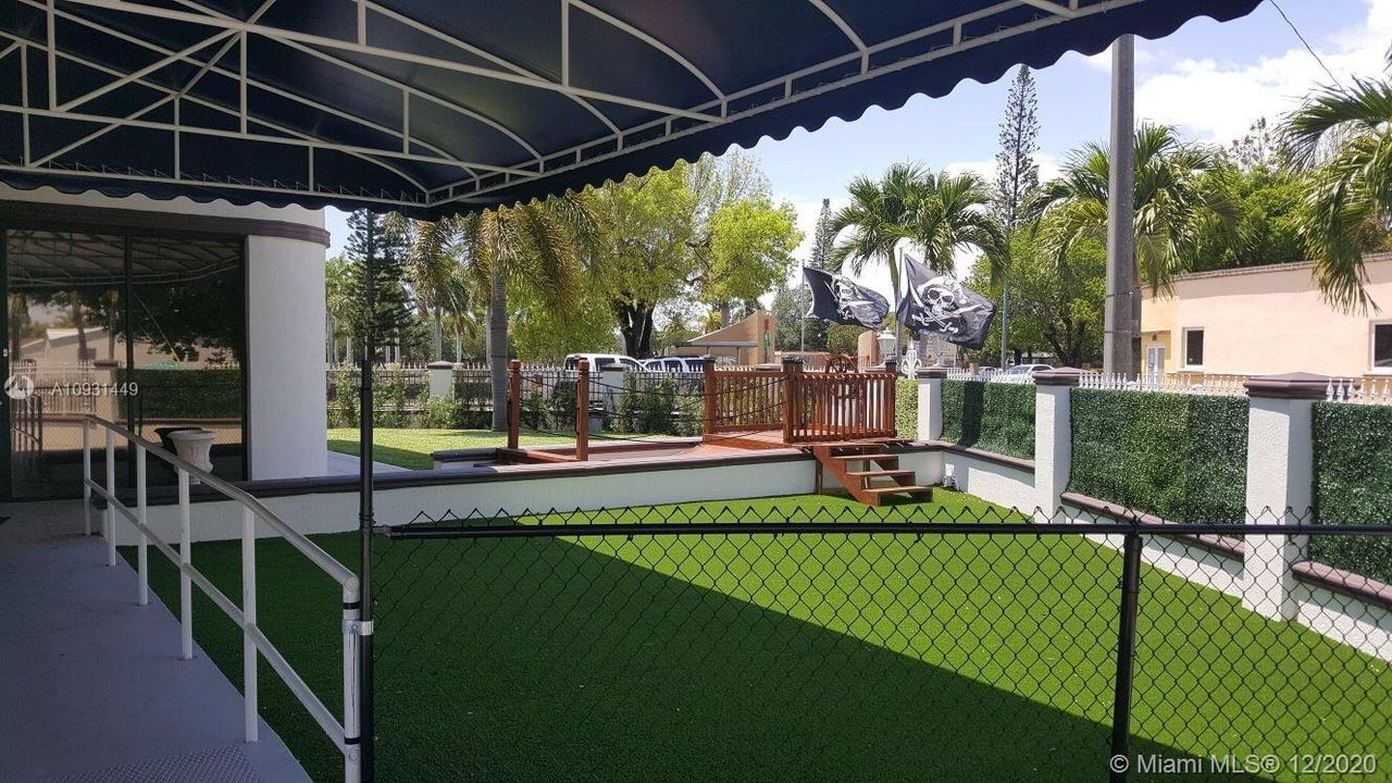 Vendido Recientemente: $1,350,000 (0 camas, 0 baños, 0 Pies cuadrados)