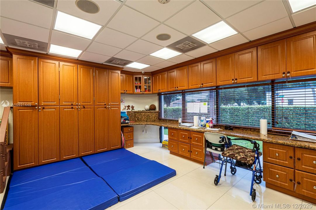 Vendido Recientemente: $1,350,000 (0 camas, 0 baños, 0 Pies cuadrados)