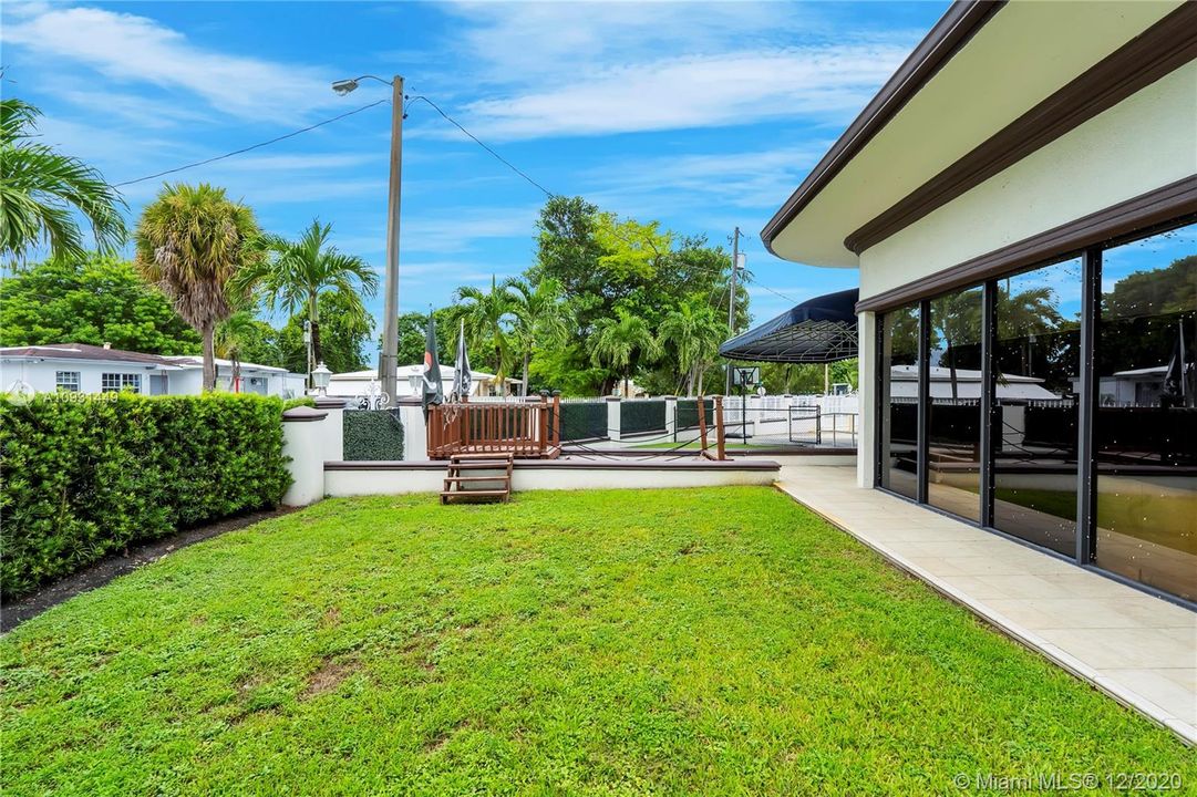 Vendido Recientemente: $1,350,000 (0 camas, 0 baños, 0 Pies cuadrados)