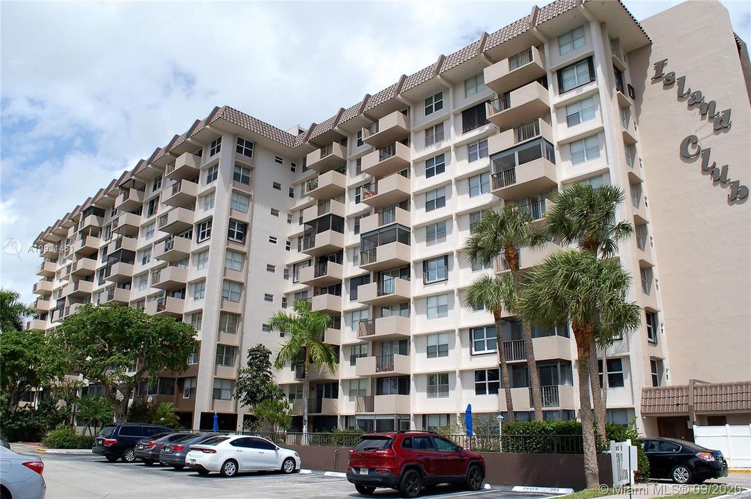 Recently Sold: $143,700 (1 beds, 1 baths, 630 Square Feet)