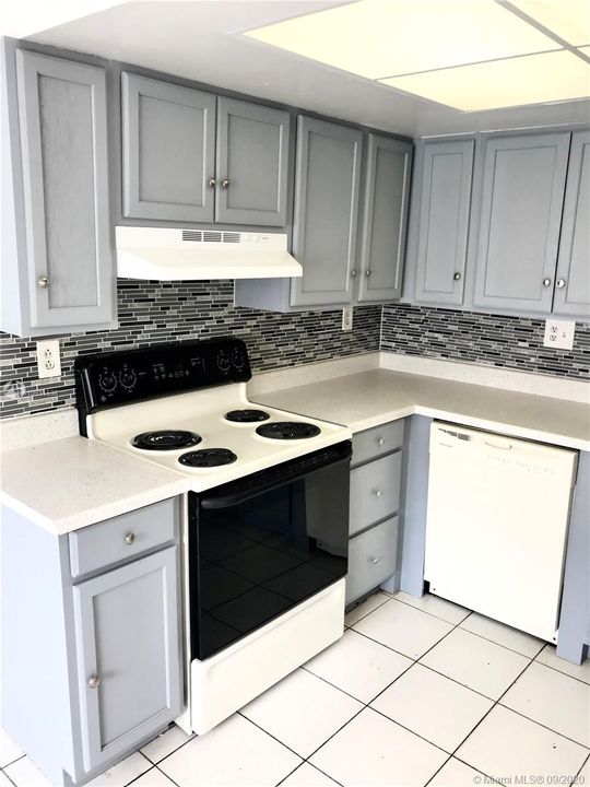 Recently Sold: $105,000 (2 beds, 2 baths, 868 Square Feet)