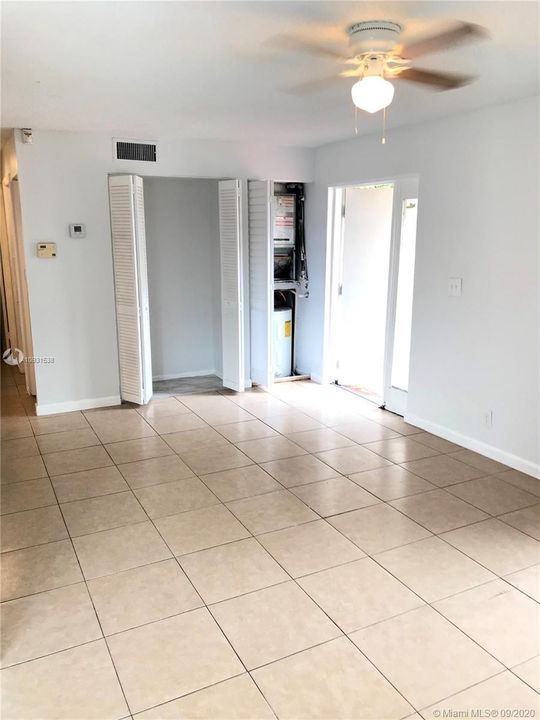 Recently Sold: $105,000 (2 beds, 2 baths, 868 Square Feet)