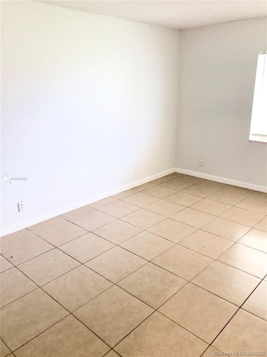 Recently Sold: $105,000 (2 beds, 2 baths, 868 Square Feet)