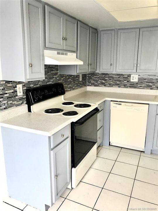 Recently Sold: $105,000 (2 beds, 2 baths, 868 Square Feet)