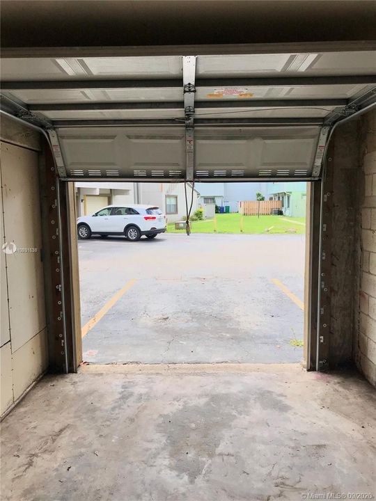 Recently Sold: $105,000 (2 beds, 2 baths, 868 Square Feet)