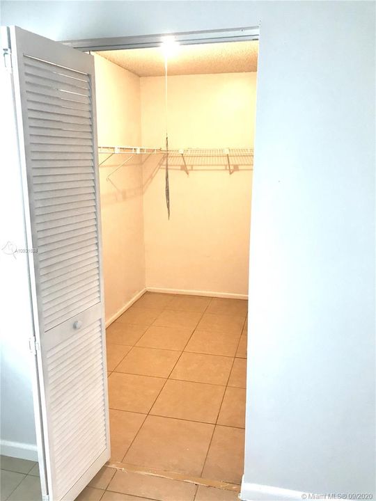 Recently Sold: $105,000 (2 beds, 2 baths, 868 Square Feet)